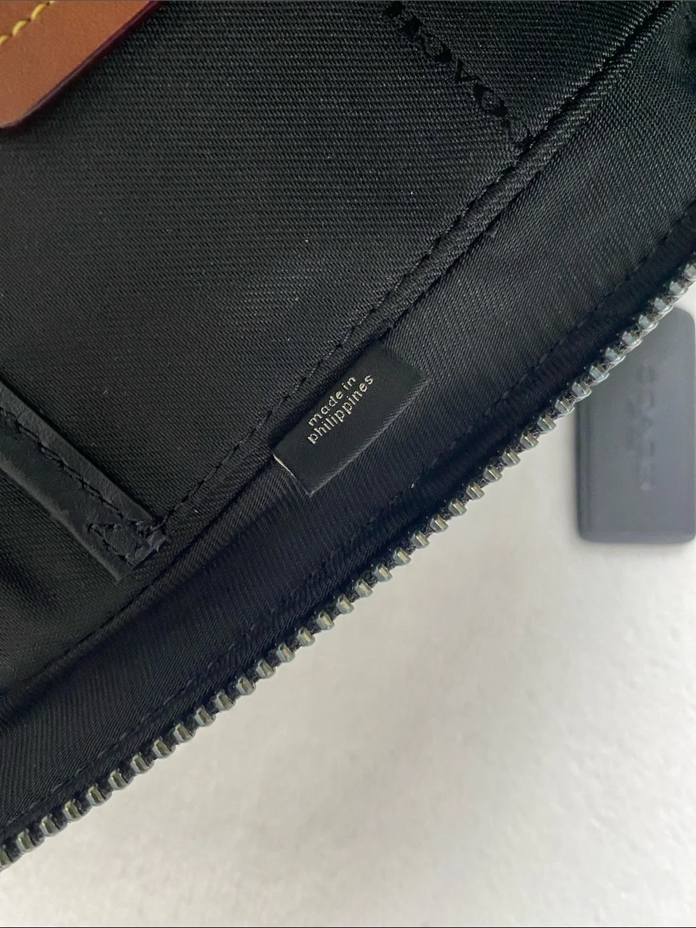 Coach Gotham Pack Shoulder/Crossbody Sling Bag | Black